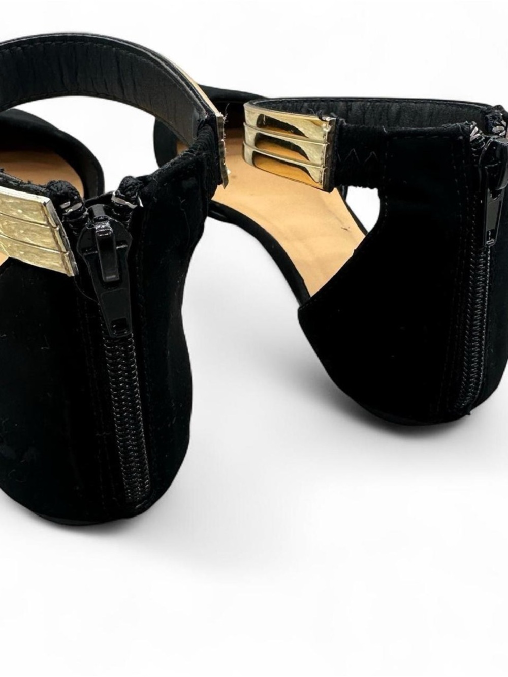 ✨ Chic Black Ankle Strap Flats with Gold Cuff – Size 9 ✨ - Picture 4 of 7